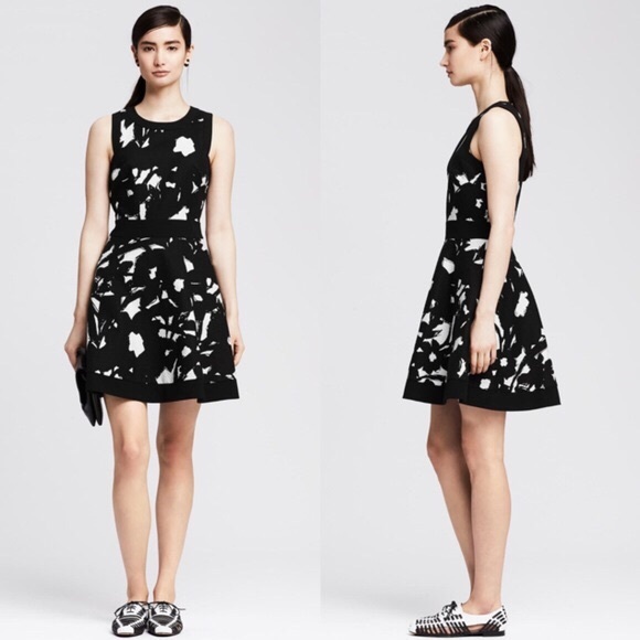 Banana Republic Dresses & Skirts - Banana Republic Black and White Dress